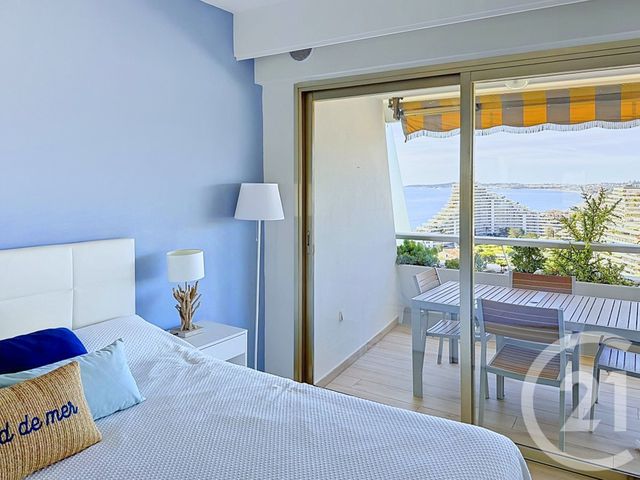Appartement T2 à vendre - 2 pièces - 46.0 m2 - VILLENEUVE LOUBET - 06 - PROVENCE-ALPES-COTE-D-AZUR - Century 21 Marina Baie Des Anges