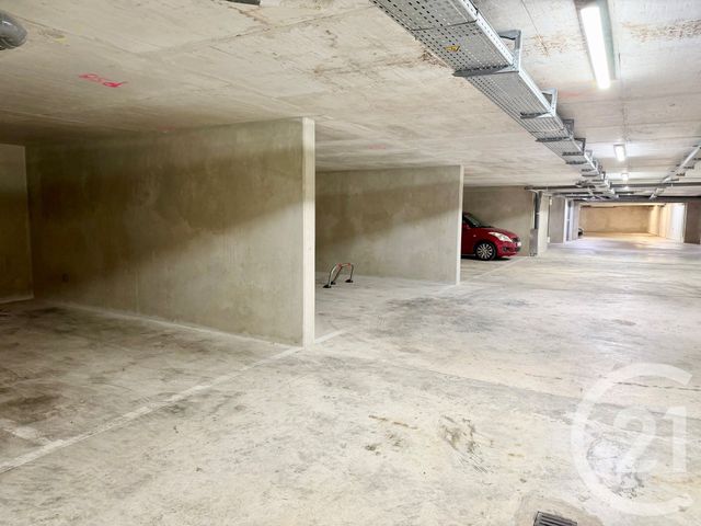 parking à louer - 15.0 m2 - VILLENEUVE LOUBET - 06 - PROVENCE-ALPES-COTE-D-AZUR - Century 21 Marina Baie Des Anges