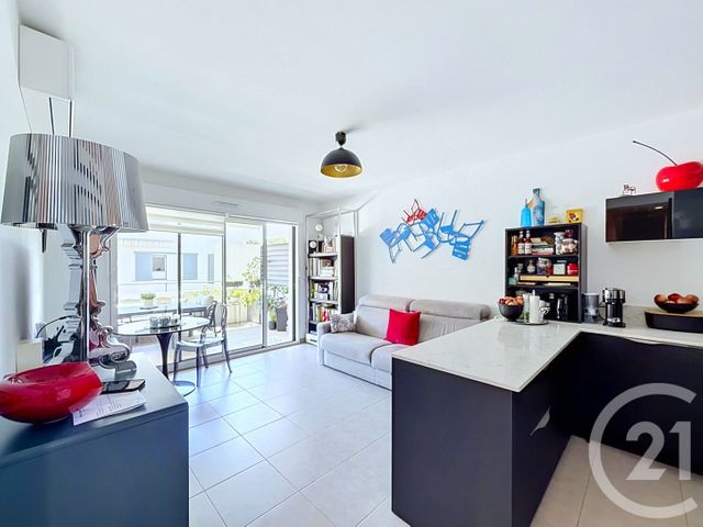 Appartement F2 à vendre - 2 pièces - 44.0 m2 - VILLENEUVE LOUBET - 06 - PROVENCE-ALPES-COTE-D-AZUR - Century 21 Marina Baie Des Anges