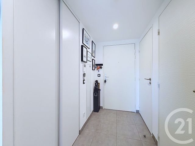 Appartement F2 à vendre - 2 pièces - 44.0 m2 - VILLENEUVE LOUBET - 06 - PROVENCE-ALPES-COTE-D-AZUR - Century 21 Marina Baie Des Anges