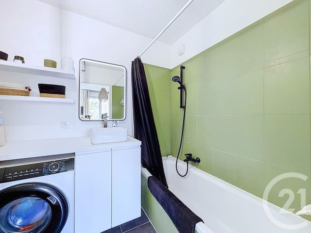 Appartement T2 à vendre - 2 pièces - 45.0 m2 - VILLENEUVE LOUBET - 06 - PROVENCE-ALPES-COTE-D-AZUR - Century 21 Marina Baie Des Anges