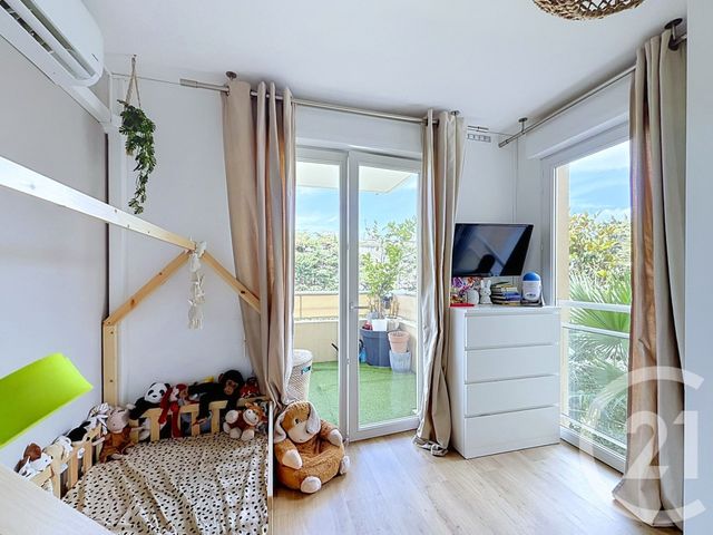 Appartement T2 à vendre - 2 pièces - 45.0 m2 - VILLENEUVE LOUBET - 06 - PROVENCE-ALPES-COTE-D-AZUR - Century 21 Marina Baie Des Anges