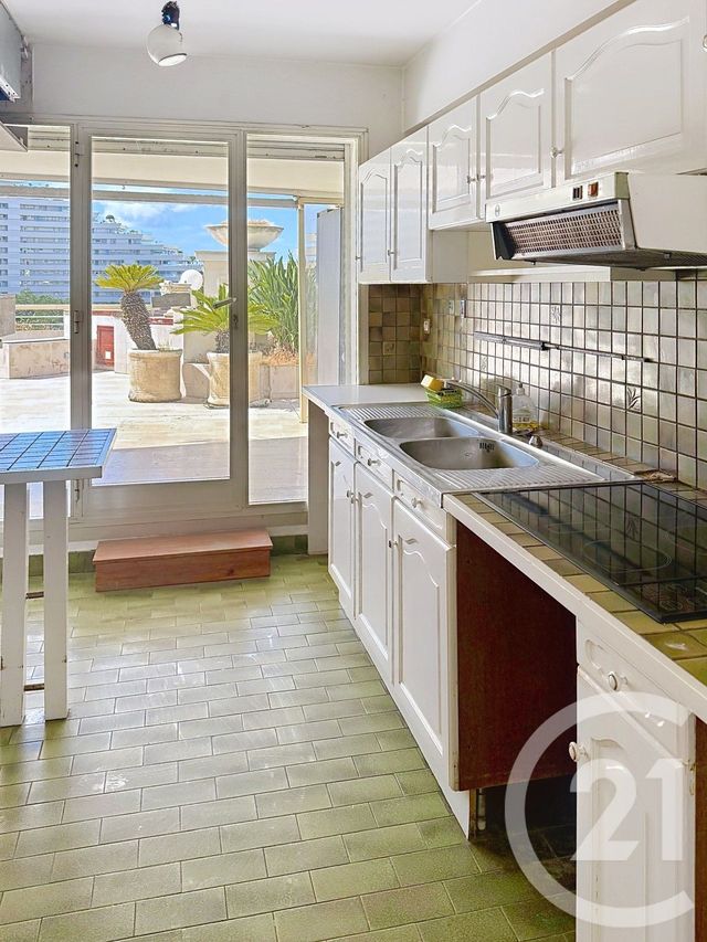Appartement F4 à vendre - 4 pièces - 115.81 m2 - VILLENEUVE LOUBET - 06 - PROVENCE-ALPES-COTE-D-AZUR - Century 21 Marina Baie Des Anges