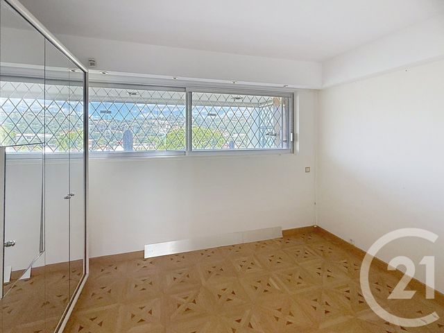 Appartement F4 à vendre - 4 pièces - 115.81 m2 - VILLENEUVE LOUBET - 06 - PROVENCE-ALPES-COTE-D-AZUR - Century 21 Marina Baie Des Anges