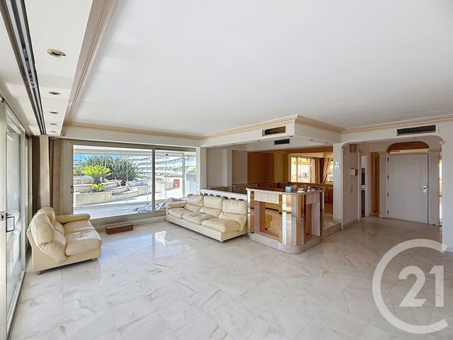 Appartement F4 à vendre - 4 pièces - 115.81 m2 - VILLENEUVE LOUBET - 06 - PROVENCE-ALPES-COTE-D-AZUR - Century 21 Marina Baie Des Anges