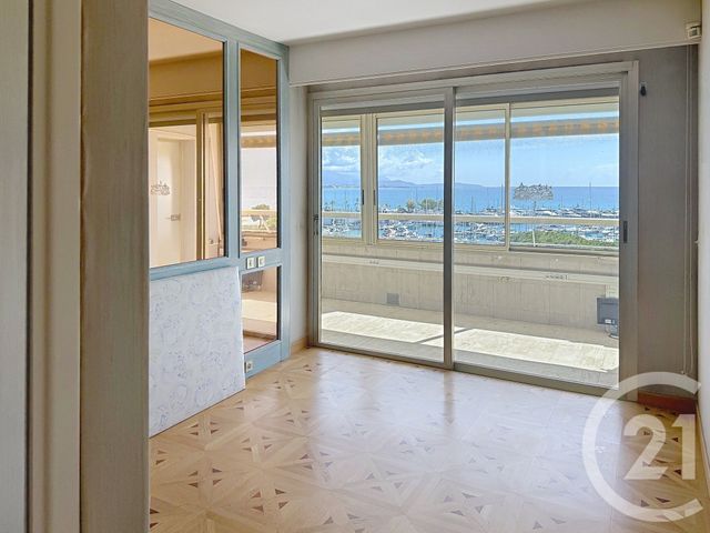 Appartement F4 à vendre - 4 pièces - 115.81 m2 - VILLENEUVE LOUBET - 06 - PROVENCE-ALPES-COTE-D-AZUR - Century 21 Marina Baie Des Anges