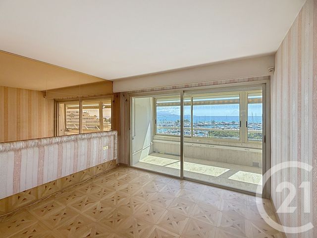Appartement F4 à vendre - 4 pièces - 115.81 m2 - VILLENEUVE LOUBET - 06 - PROVENCE-ALPES-COTE-D-AZUR - Century 21 Marina Baie Des Anges