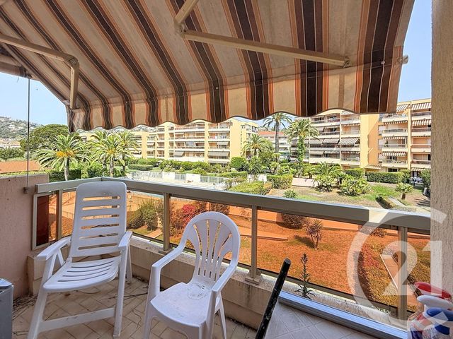 Appartement T2 à louer - 2 pièces - 35.0 m2 - LE GOLFE JUAN - 06 - PROVENCE-ALPES-COTE-D-AZUR - Century 21 Marina Baie Des Anges