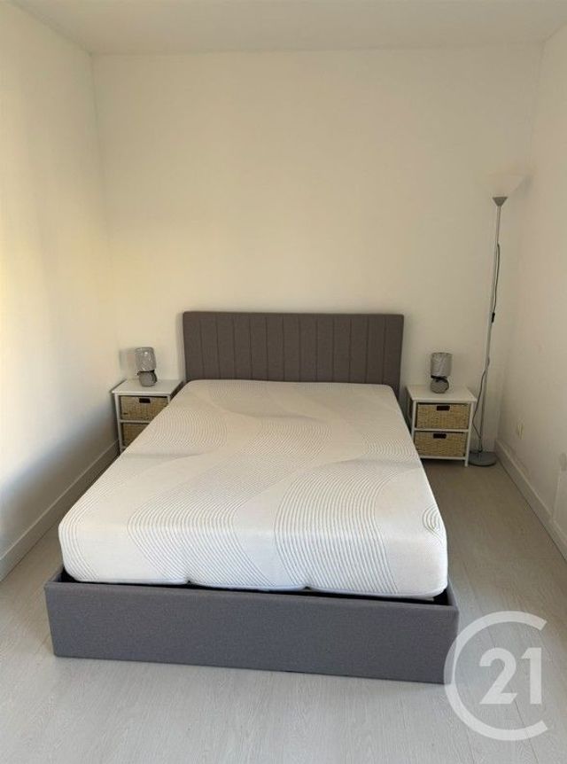 Appartement T2 à louer - 2 pièces - 35.0 m2 - LE GOLFE JUAN - 06 - PROVENCE-ALPES-COTE-D-AZUR - Century 21 Marina Baie Des Anges