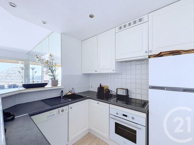 Appartement T3 à vendre - 3 pièces - 60.0 m2 - VILLENEUVE LOUBET - 06 - PROVENCE-ALPES-COTE-D-AZUR - Century 21 Marina Baie Des Anges