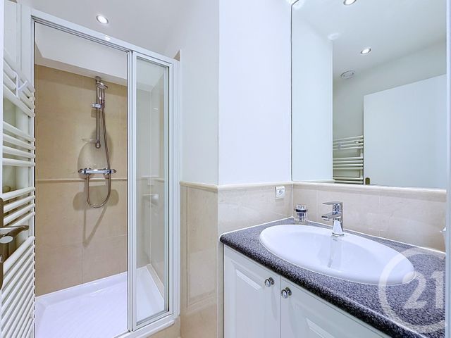 Appartement T3 à vendre - 3 pièces - 60.0 m2 - VILLENEUVE LOUBET - 06 - PROVENCE-ALPES-COTE-D-AZUR - Century 21 Marina Baie Des Anges