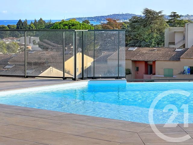 Appartement T3 à louer - 3 pièces - 57.0 m2 - VILLENEUVE LOUBET - 06 - PROVENCE-ALPES-COTE-D-AZUR - Century 21 Marina Baie Des Anges