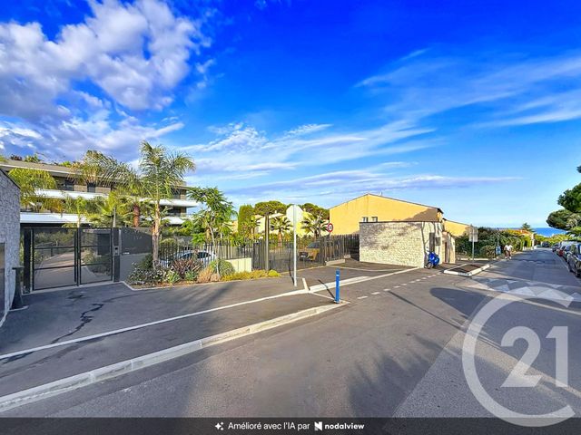 Appartement T3 à louer - 3 pièces - 57.0 m2 - VILLENEUVE LOUBET - 06 - PROVENCE-ALPES-COTE-D-AZUR - Century 21 Marina Baie Des Anges