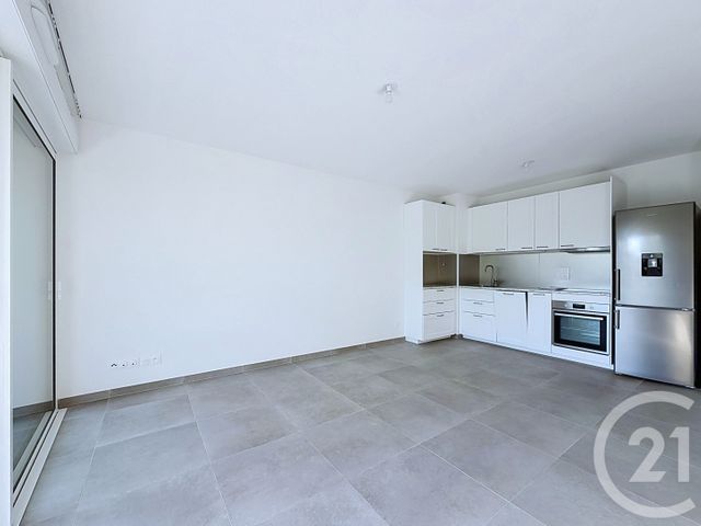 Appartement T3 à louer - 3 pièces - 57.0 m2 - VILLENEUVE LOUBET - 06 - PROVENCE-ALPES-COTE-D-AZUR - Century 21 Marina Baie Des Anges