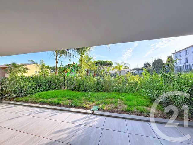 Appartement T3 à louer - 3 pièces - 57.0 m2 - VILLENEUVE LOUBET - 06 - PROVENCE-ALPES-COTE-D-AZUR - Century 21 Marina Baie Des Anges