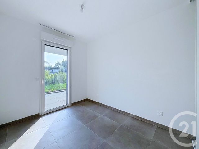 Appartement T3 à louer - 3 pièces - 57.0 m2 - VILLENEUVE LOUBET - 06 - PROVENCE-ALPES-COTE-D-AZUR - Century 21 Marina Baie Des Anges