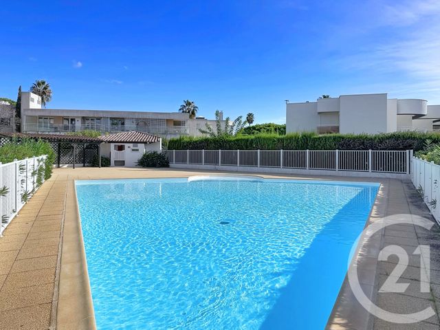 Appartement Studio Cabine à louer - 1 pièce - 24.66 m2 - VILLENEUVE LOUBET - 06 - PROVENCE-ALPES-COTE-D-AZUR - Century 21 Marina Baie Des Anges