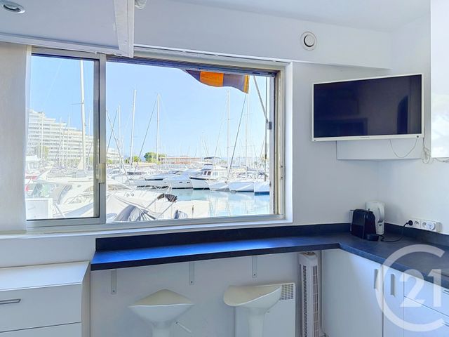 Appartement F1 à vendre - 1 pièce - 15.0 m2 - VILLENEUVE LOUBET - 06 - PROVENCE-ALPES-COTE-D-AZUR - Century 21 Marina Baie Des Anges