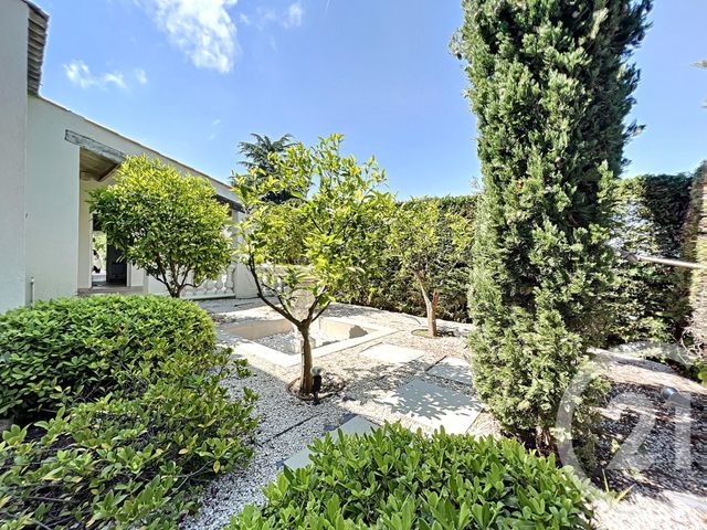 maison à vendre - 6 pièces - 245.0 m2 - VILLENEUVE LOUBET - 06 - PROVENCE-ALPES-COTE-D-AZUR - Century 21 Marina Baie Des Anges