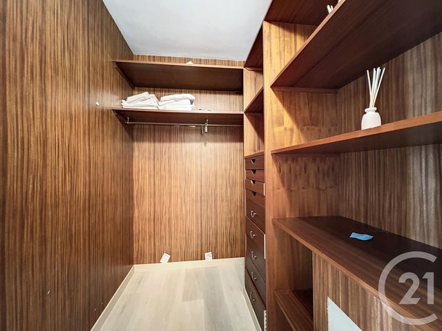 maison à vendre - 6 pièces - 245.0 m2 - VILLENEUVE LOUBET - 06 - PROVENCE-ALPES-COTE-D-AZUR - Century 21 Marina Baie Des Anges