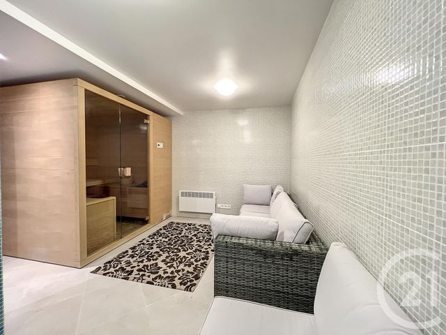 maison à vendre - 6 pièces - 245.0 m2 - VILLENEUVE LOUBET - 06 - PROVENCE-ALPES-COTE-D-AZUR - Century 21 Marina Baie Des Anges