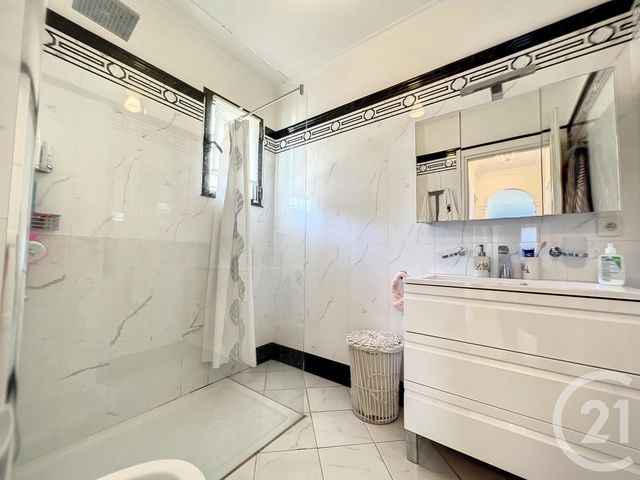 maison à vendre - 5 pièces - 161.0 m2 - VILLENEUVE LOUBET - 06 - PROVENCE-ALPES-COTE-D-AZUR - Century 21 Marina Baie Des Anges