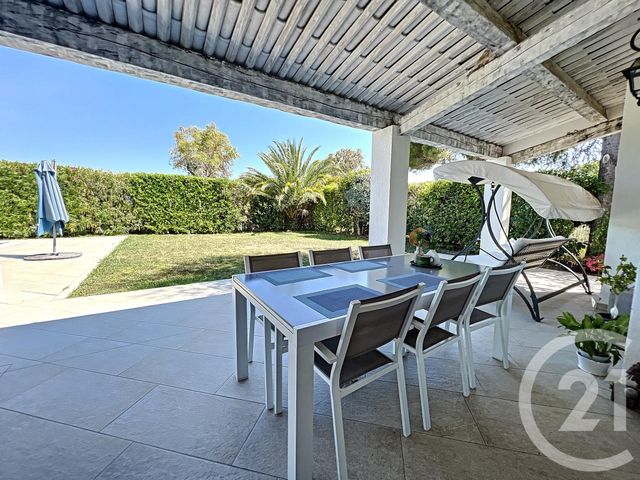 maison à vendre - 5 pièces - 161.0 m2 - VILLENEUVE LOUBET - 06 - PROVENCE-ALPES-COTE-D-AZUR - Century 21 Marina Baie Des Anges