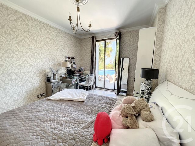 maison à vendre - 5 pièces - 161.0 m2 - VILLENEUVE LOUBET - 06 - PROVENCE-ALPES-COTE-D-AZUR - Century 21 Marina Baie Des Anges