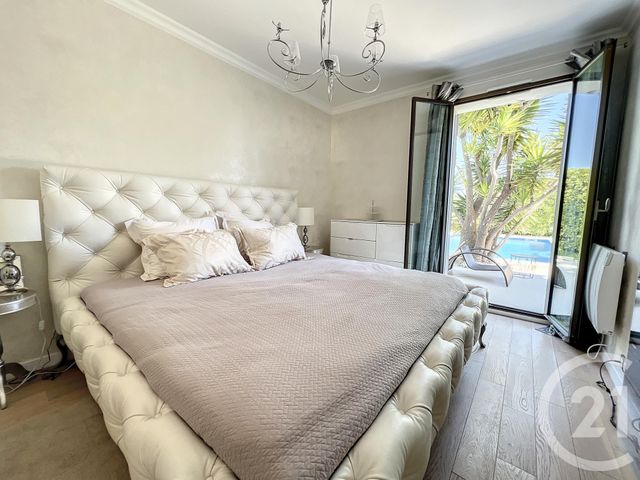 maison à vendre - 5 pièces - 161.0 m2 - VILLENEUVE LOUBET - 06 - PROVENCE-ALPES-COTE-D-AZUR - Century 21 Marina Baie Des Anges